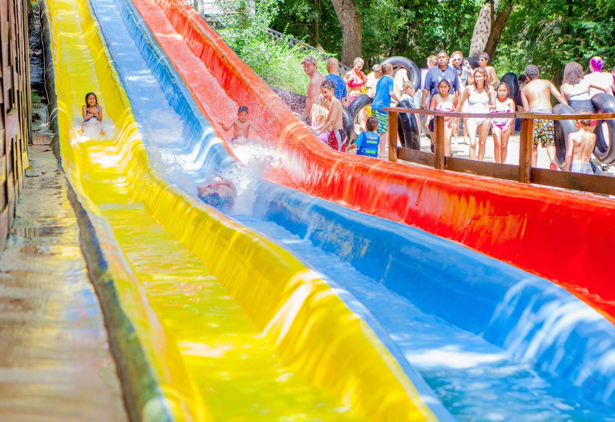 ניו בראונפלס The Resort At Schlitterbahn מראה חיצוני תמונה